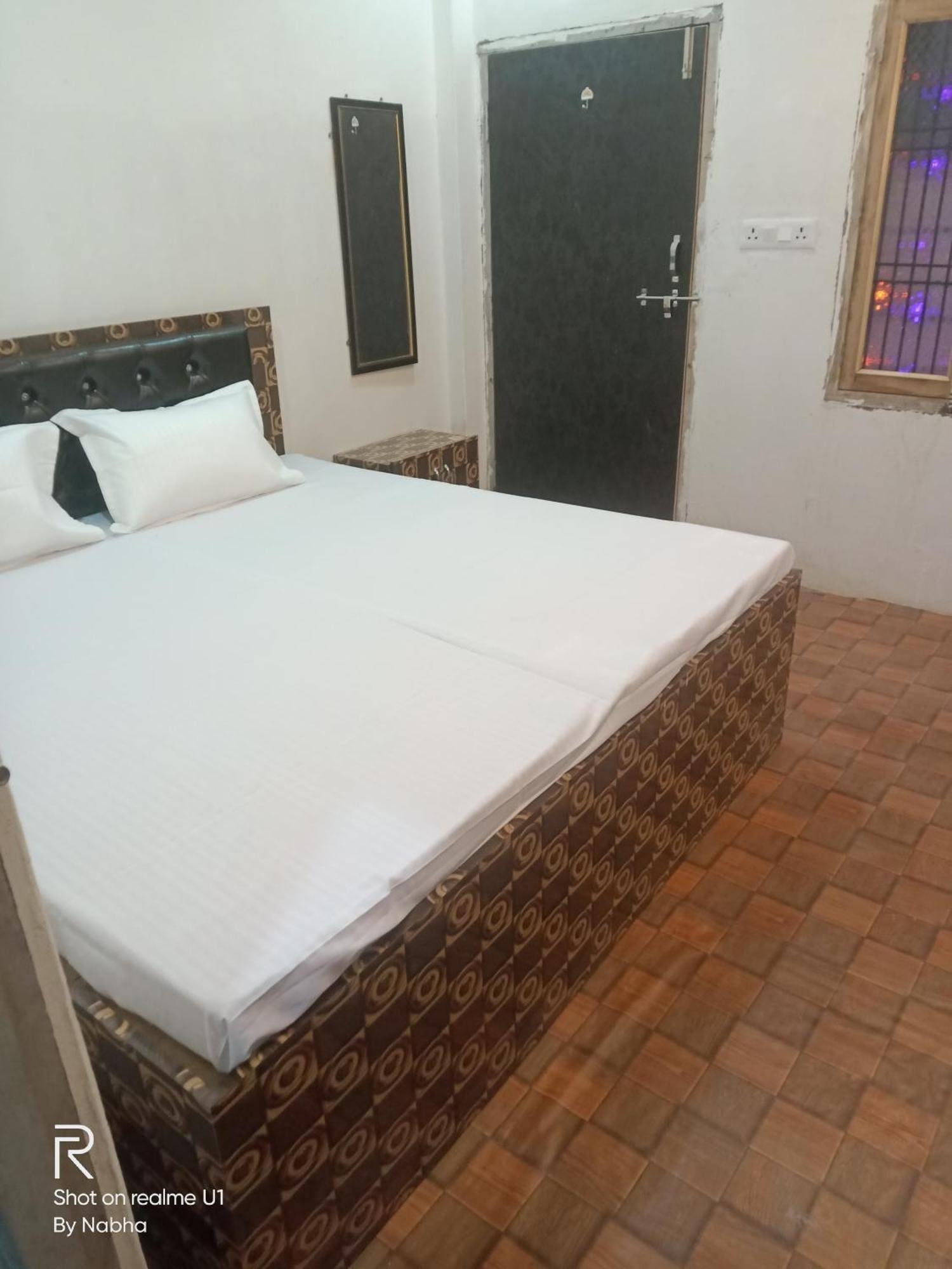 Shivaay Home Stay Varanasi Exterior photo